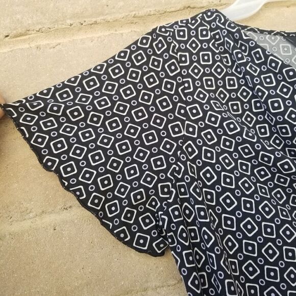 George Stretch Geometric Print Top. Size M - Picture 4 of 10